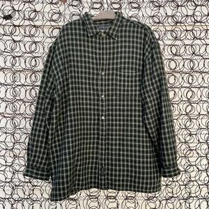 Vintage wool green black and cream plaid long sleeve button down shirt shacket